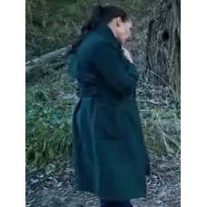 Amanda Brugel Nika and Madison Coat