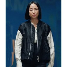 The Morning Show S02 Stella Bak Vest