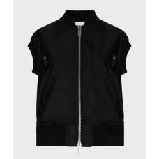 The Morning Show S02 Stella Bak Vest